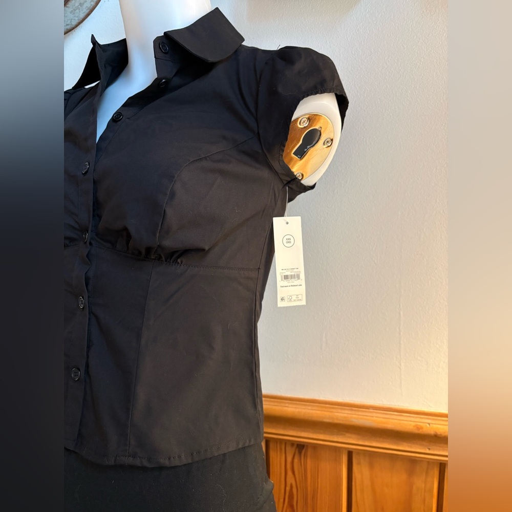 Women's Black Cap Sleeve Button-Down Shirt - Picture 3 of 7
